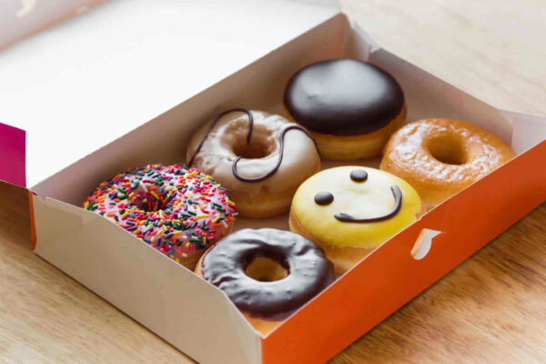 How Can Custom Donut Boxes Improve Product Freshness and Safety? Donut Boxes