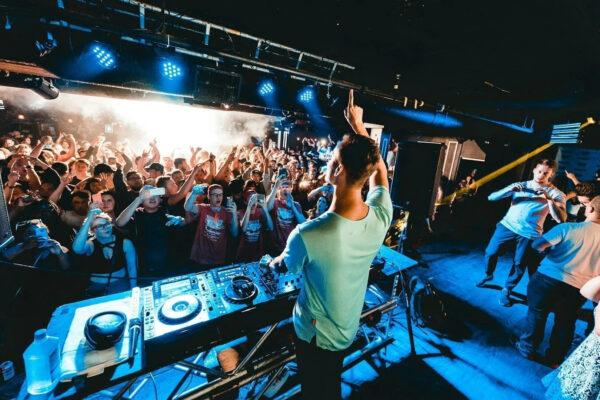 Are Clubs Still the Heart of Urban Nightlife Culture? Best NightClub in Jaipur