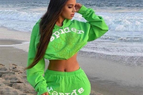 Stylish Hoodies: The Heartbeat of Modern Streetwear