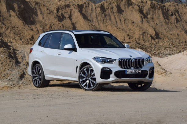 Rent a Car in Arabian Ranches