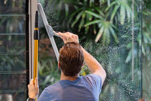 The Best Exterior Window Cleaning in Medford, OR – Transform Your Home’s Curb Appeal Exterior Window Cleaning Medford OR