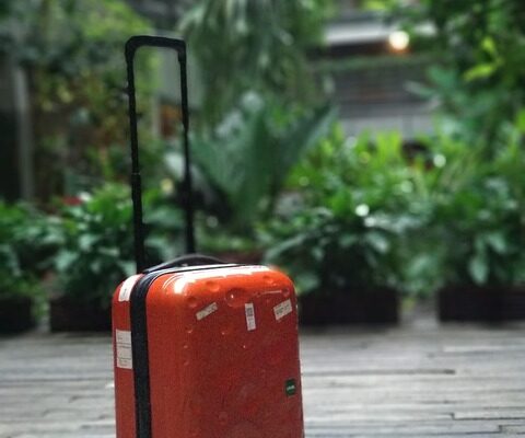 Essential Features to Look for in a Travel Crossbody Bag Travel Crossbody Bag