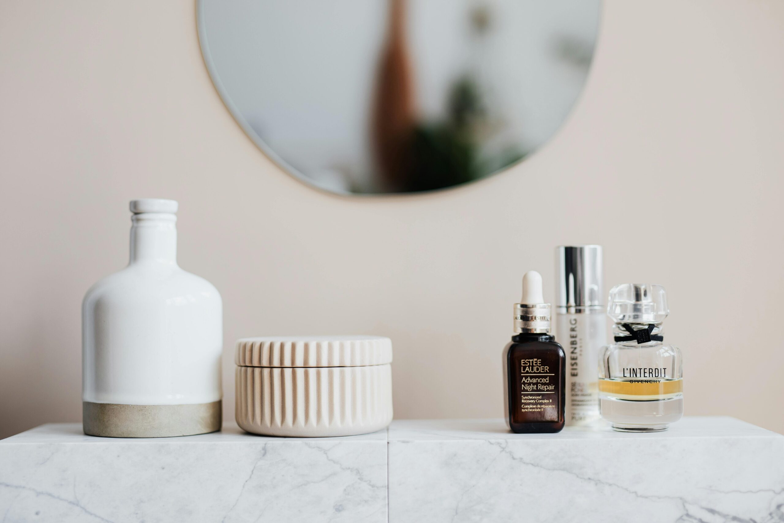 The Art of Layering Fragrances: Create a Signature Scent That Lasts