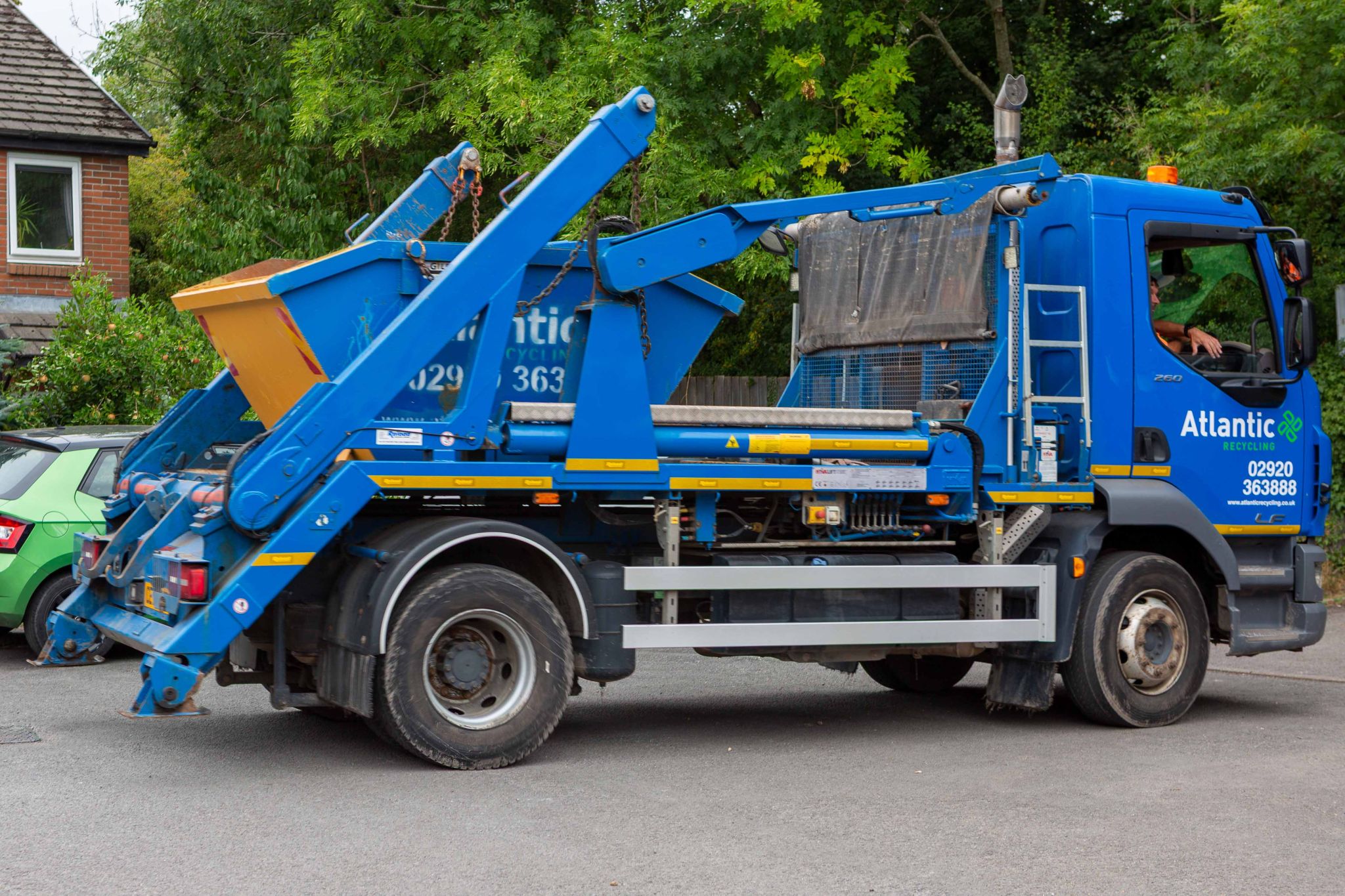 Atlantic Recycling take care of all commercial and domestic waste management needs across south Wales and the south west of England.