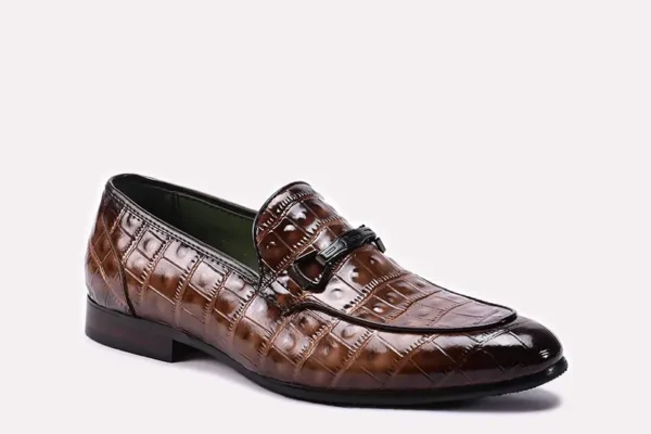 Complete Guide to Pakistani Shoes and Footwear Trends loafer shoes