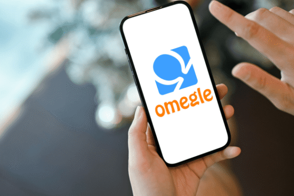 How to Experience an Interesting Anonymous Chat Platform !