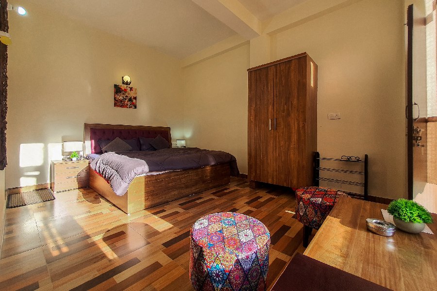 Couple-friendly hotel in Manali